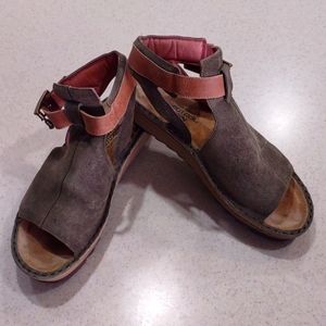 NAOT Olive and Tan Suede Wedge Sandals Size 37